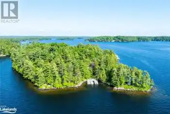 1 WASAN R40 Island, Port Carling, Ontario P0B1J0, 4 Bedrooms Bedrooms, ,2 BathroomsBathrooms,All Houses,For Sale,WASAN R40,40609279