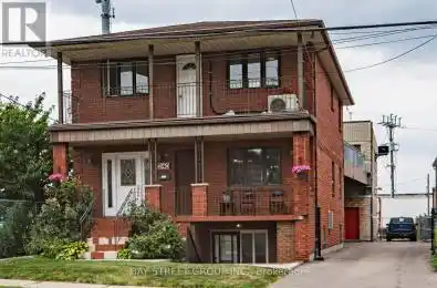 240 Avenue Toronto Ontario M9N2P7