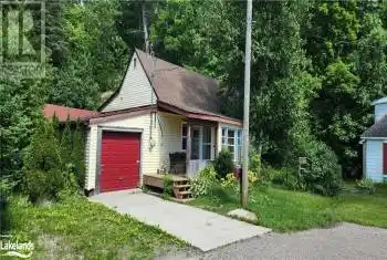 10 GLEN Avenue, Parry Sound, Ontario P2A2B8, 3 Bedrooms Bedrooms, ,1 BathroomBathrooms,All Houses,For Sale,GLEN,40615960