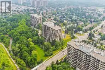 320 Mill St Unit# 702, Brampton, Ontario L6Y 3V2, 2 Bedrooms Bedrooms, 6 Rooms Rooms,2 BathroomsBathrooms,Condo,Sold,Mill,W9014021