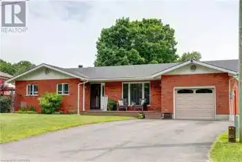 71 LORNE Avenue, Penetanguishene, Ontario L9M1H8, 4 Bedrooms Bedrooms, ,3 BathroomsBathrooms,All Houses,For Sale,LORNE,40616689