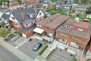 347 Lansdowne Ave, Toronto, Ontario M6H 3Y2, 4 Bedrooms Bedrooms, 8 Rooms Rooms,3 BathroomsBathrooms,All Houses,Sold,Lansdowne,C9017558