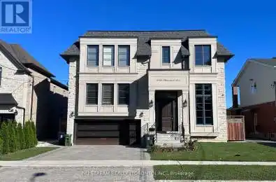 218 Avenue Toronto C07 Ontario M2M1M5