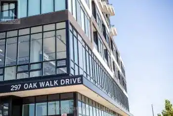 297 Oak Walk Drive Unit# 321, Oakville (Uptown Core), Ontario L6H3R6, 2 Bedrooms Bedrooms, ,2 BathroomsBathrooms,Condo,For Sale,Oak Walk,W8425212