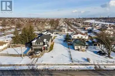 5084 Road Niagara Falls Ontario L2H1T2