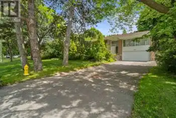 120 Laurentide Drive, Toronto (Parkwoods-Donalda), Ontario M3A3E5, 4 Bedrooms Bedrooms, ,3 BathroomsBathrooms,All Houses,For Sale,Laurentide,C9019304