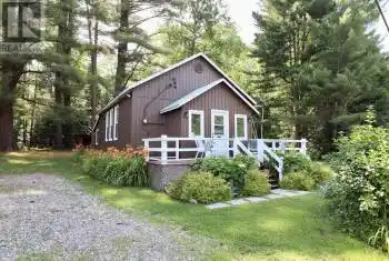 18128 Highway 41, Addington Highlands, Ontario K0H 1K0, 2 Bedrooms Bedrooms, 7 Rooms Rooms,1 BathroomBathrooms,All Houses,Sold,Highway 41,X9030021