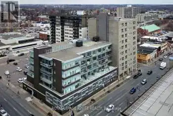 44 Bond St Unit# 801, Oshawa, Ontario L1G 6R2, 1 Bedroom Bedrooms, 4 Rooms Rooms,1 BathroomBathrooms,Condo,Sold,Bond,E9032584