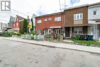 13 Rolyat Street, Toronto (Trinity-Bellwoods), Ontario M6J1S5, 3 Bedrooms Bedrooms, ,2 BathroomsBathrooms,All Houses,For Sale,Rolyat,C9036322