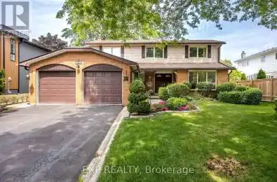 981 Drive Mississauga Ontario L5C2Z5