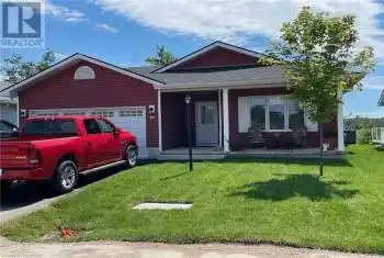 221 LAKE BREEZE Drive, Ashfield-Colborne-Wawanosh, Ontario N7A0C6, 2 Bedrooms Bedrooms, ,2 BathroomsBathrooms,All Houses,For Sale,LAKE BREEZE,40621440