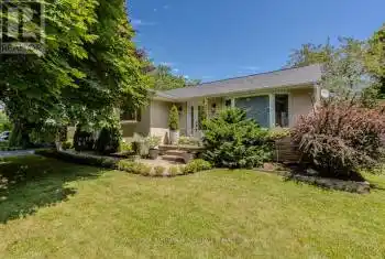 483 Walnut Crescent, Burlington (Roseland), Ontario L7N2V9, 3 Bedrooms Bedrooms, ,2 BathroomsBathrooms,All Houses,For Sale,Walnut,W9042333