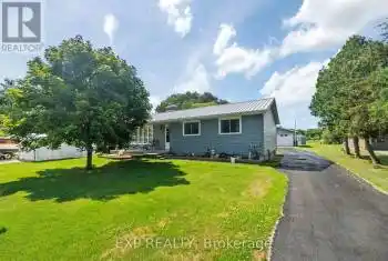 8274 Burwell Road, Lambton Shores (Thedford), Ontario N0M1T0, 3 Bedrooms Bedrooms, ,2 BathroomsBathrooms,All Houses,For Sale,Burwell,X9043366