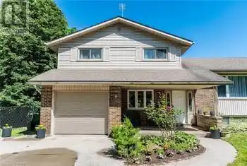 3 COLONIAL Court, St. Catharines, Ontario L2N2R2, 4 Bedrooms Bedrooms, ,2 BathroomsBathrooms,All Houses,For Sale,COLONIAL,40622637