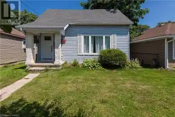 27 CONNAUGHT Street, Kingston (East of Sir John A. Blvd), Ontario K7K4W1, 3 Bedrooms Bedrooms, ,1 BathroomBathrooms,All Houses,For Sale,CONNAUGHT,X9412051