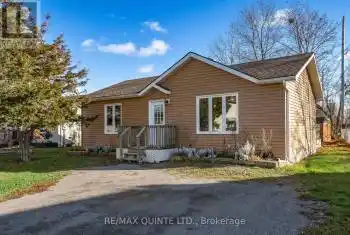 69 London Avenue, Prince Edward County (Hallowell), Ontario K0K2T0, 2 Bedrooms Bedrooms, ,1 BathroomBathrooms,All Houses,For Sale,London,X9049413