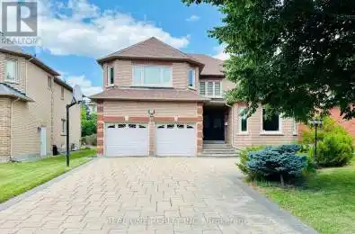 18 Crescent Richmond Hill Ontario L4B3W4