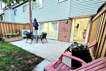 254 Milestone Cres, Aurora, Ontario L4G 3M2, 3 Bedrooms Bedrooms, 7 Rooms Rooms,2 BathroomsBathrooms,All Houses,Sold,Milestone,N9049605