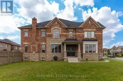 532 Drive Vaughan Ontario L4H4L2