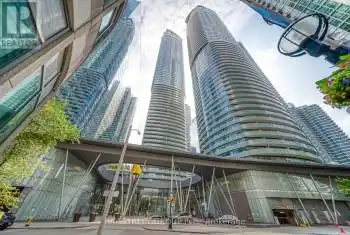 12 York St Unit# 1308, Toronto, Ontario M5J 2Z2, 3 Rooms Rooms,1 BathroomBathrooms,Condo,Sold,York,C9050418