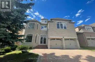 2 Crescent Richmond Hill Ontario L4B4B4