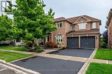 2366 Drive Oakville Ontario L6M5C3