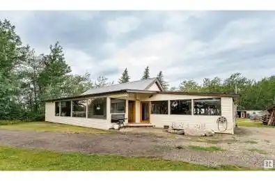 55221 HWY 777 Rural Lac Ste. Anne County Alberta T0E1V0