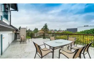 20775 CAMWOOD Avenue Maple Ridge British Columbia V2X2N9