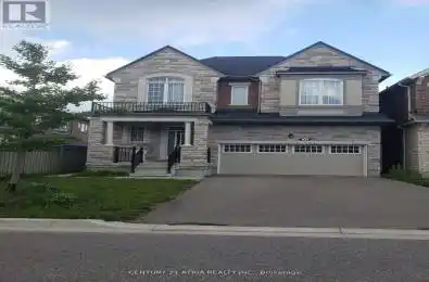 33 Crescent Aurora Ontario L4G0X5