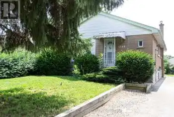 1340 Bunnell Drive, Burlington (Mountainside), Ontario L7P2E1, 5 Bedrooms Bedrooms, ,2 BathroomsBathrooms,All Houses,For Sale,Bunnell,W9235313