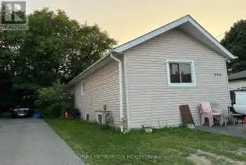 296 Albert Street, Oshawa (Central), Ontario L1H4R8, 3 Bedrooms Bedrooms, ,2 BathroomsBathrooms,All Houses,For Sale,Albert,E9236386