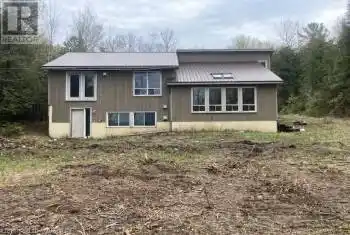 504329 GREY ROAD 1 Road, Georgian Bluffs, Ontario N0H2T0, 3 Bedrooms Bedrooms, ,1 BathroomBathrooms,All Houses,For Sale,GREY ROAD 1,40626346