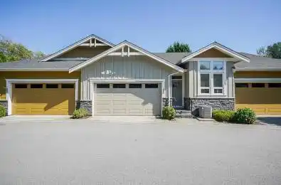 15989 MOUNTAIN VIEW Unit# 10 Surrey British Columbia V3Z0M9