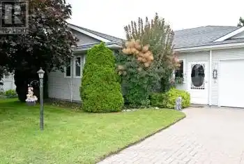 1 Reynolds Place, Prince Edward County (Wellington), Ontario K0K3L0, 2 Bedrooms Bedrooms, ,2 BathroomsBathrooms,All Houses,For Sale,Reynolds,X9243697