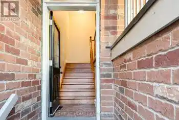 71 Jim Baird Mews Unit# Upper, Toronto, Ontario M3L 0C3, 3 Bedrooms Bedrooms, 5 Rooms Rooms,3 BathroomsBathrooms,All Houses,Rented,Jim Baird,W9245355