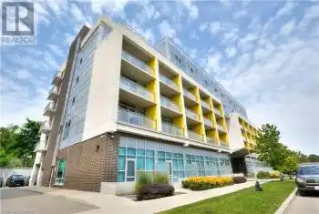 257 HEMLOCK Street Unit# 415, Waterloo, Ontario N2L0K2, ,1 BathroomBathrooms,Condo,For Sale,HEMLOCK,40630052