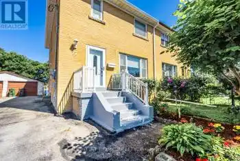 17 Magnolia Ave, Toronto, Ontario M1K 3K2, 3 Bedrooms Bedrooms, 7 Rooms Rooms,2 BathroomsBathrooms,All Houses,Rented,Magnolia,E9247219