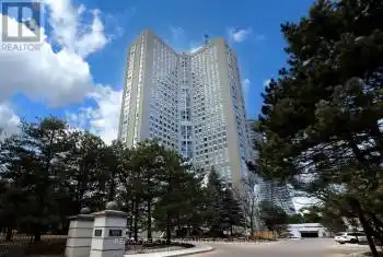 3650 Kaneff Crescent Unit# 2208, Mississauga (Mississauga Valleys), Ontario L5A4A1, 2 Bedrooms Bedrooms, ,2 BathroomsBathrooms,Condo,For Sale,Kaneff,W9247645