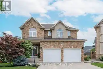 17 Hillcroft Drive, Hamilton (Stoney Creek Mountain), Ontario L8J3W6, 4 Bedrooms Bedrooms, ,5 BathroomsBathrooms,All Houses,For Sale,Hillcroft,X9247832