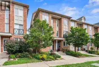 40 Market Garden Mews, Toronto (Stonegate-Queensway), Ontario M8Z0A5, 4 Bedrooms Bedrooms, ,2 BathroomsBathrooms,All Houses,For Sale,Market Garden,W9247664