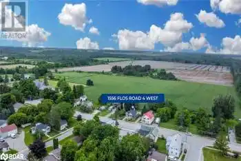 1556 FLOS RD 4, Phelpston, Ontario L0L2K0, 5 Bedrooms Bedrooms, ,1 BathroomBathrooms,All Houses,For Sale,FLOS RD 4,40631838