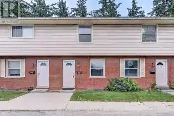 193 Thaler Ave Unit# D, Kitchener, Ontario N2A 1R4, 3 Bedrooms Bedrooms, 8 Rooms Rooms,2 BathroomsBathrooms,All Houses,Sold,Thaler,X9249907