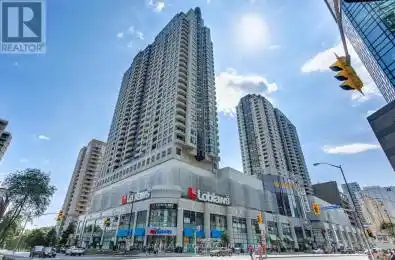 33 Avenue Unit 2001 Toronto Ontario M2N6Y7