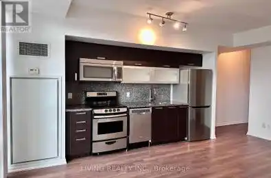 68 Street Unit 621 Toronto Ontario M6J0B1