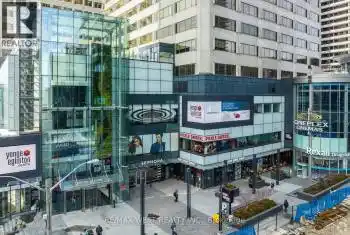 2300 Yonge Street Unit# C002, Toronto (Yonge-Eglinton), Ontario M4P1E4, ,Commercial,For Sale,Yonge,C9031615