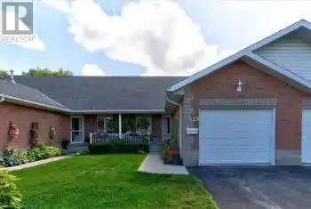 123 CHURCH Street Unit# 3, Mount Forest, Ontario N0G2L2, 3 Bedrooms Bedrooms, ,3 BathroomsBathrooms,All Houses,For Sale,CHURCH,40632049