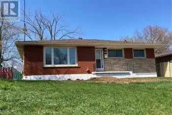 236 BRUCE Street, Brantford, Ontario N3S4Z9, 5 Bedrooms Bedrooms, ,2 BathroomsBathrooms,All Houses,For Sale,BRUCE,40632733