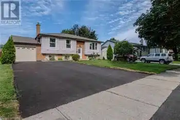 14 MELBOURNE Crescent, Brantford, Ontario N3S7G3, 5 Bedrooms Bedrooms, ,2 BathroomsBathrooms,All Houses,For Sale,MELBOURNE,40633165