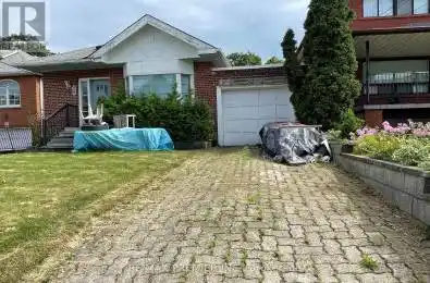 29 Venn Crescent Toronto (Keelesdale-Eglinton West) Ontario M6M1S5