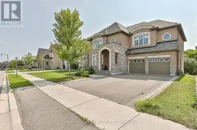 565 Place Newmarket Ontario L3H0J2